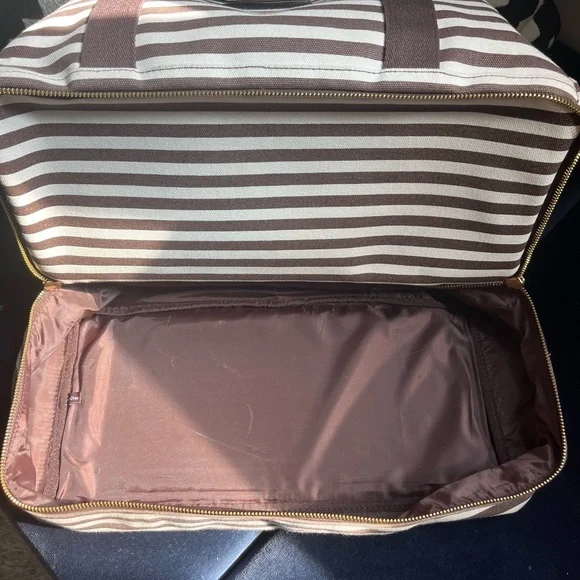 ❣️Henri Bendel Brown and White Striped ~ Weekender Bag❣️ - Picture 4 of 7